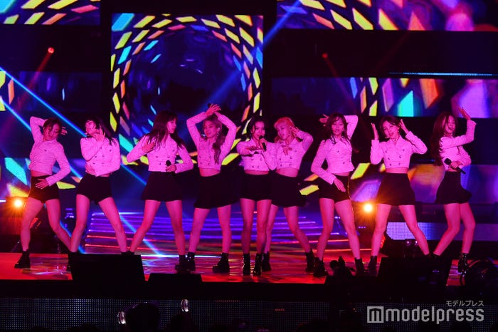 TWICE (C)モデルプレス