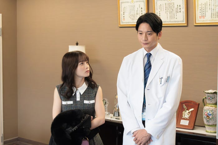 橋本環奈、向井理「ヤンドク!」第1話(C)フジテレビ