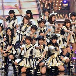 モデルプレス - AKB48「レコ大」で豪華メドレー披露