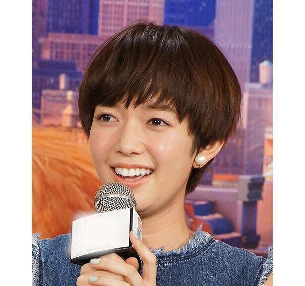 佐藤栞里 憧れの表紙を飾り笑顔全開 こんなにも笑顔で癒されるなんて とファンも歓喜 モデルプレス 佐藤栞里 憧れの表紙を飾り笑顔全開 こんなにも笑顔で癒されるなんて とファンも歓喜 モデルプレス