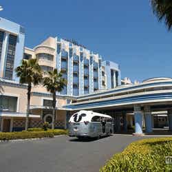 ディズニーアンバサダーホテル外観(C)Disney