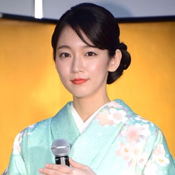 吉岡里帆、バレンタインは「影武者のように」理想の男性像明かす