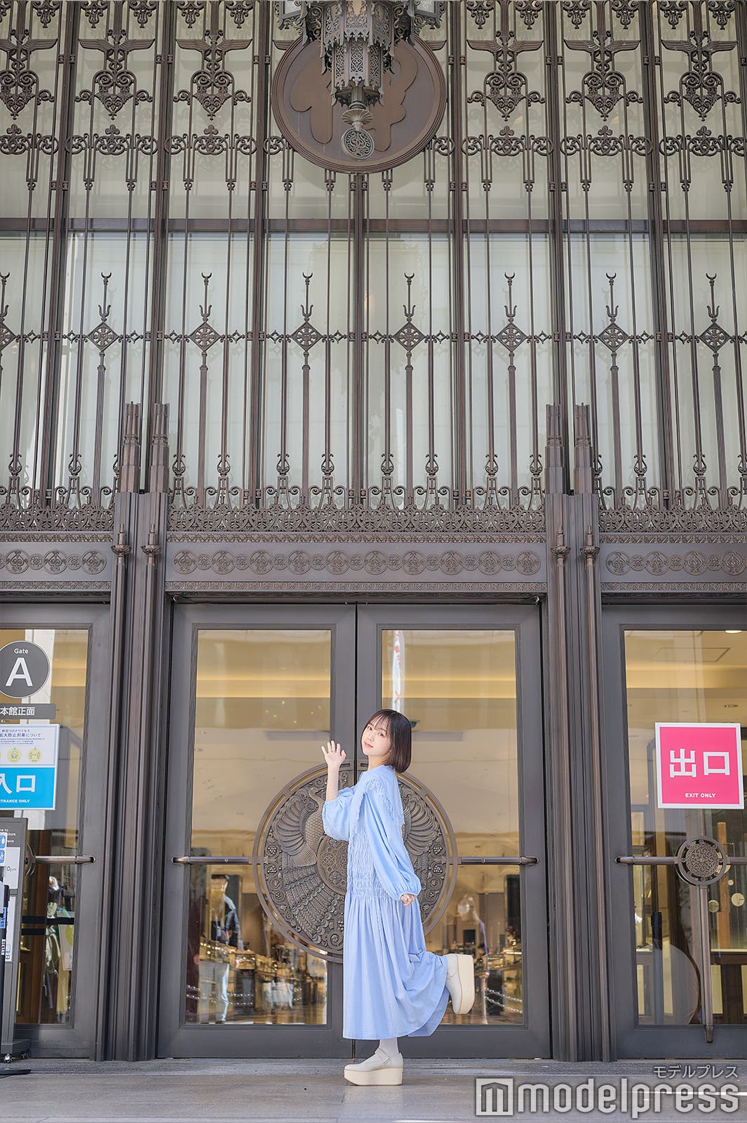伊勢丹新宿店の印象的な入り口(C)モデルプレス