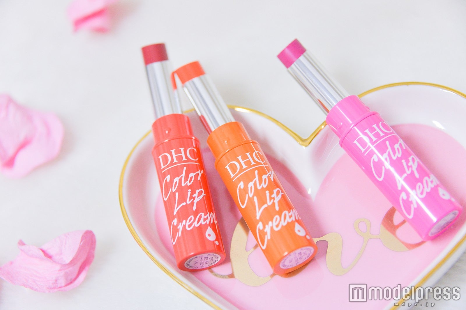 ほんのり色づくのでデイリー使いに（C）モデルプレス