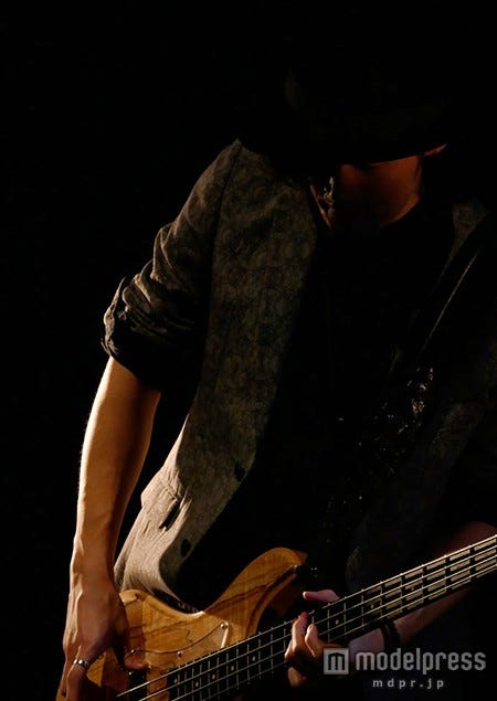 「Thinking Dogs」メンバー写真を独占入手