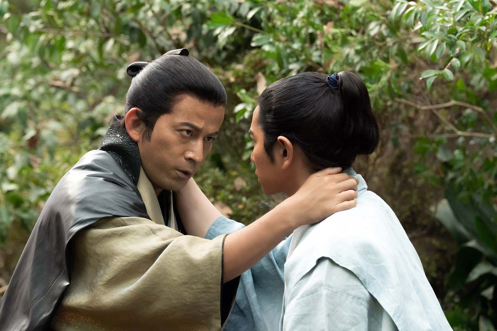 岡田准一、松本潤「どうする家康」第17話より（C）NHK