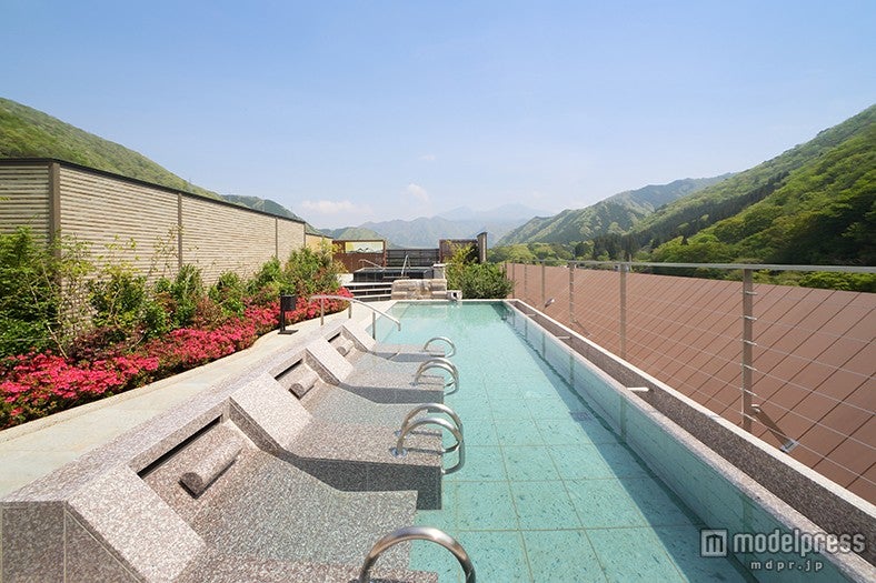 「あさやホテル」自慢の天空露天風呂／画像提供：あさやホテル