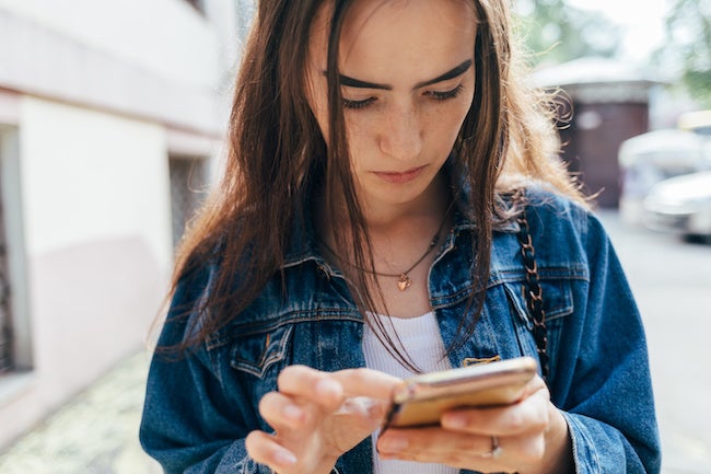 好きな人からlineが来ないのは なぜ 気になる原因3選 モデルプレス