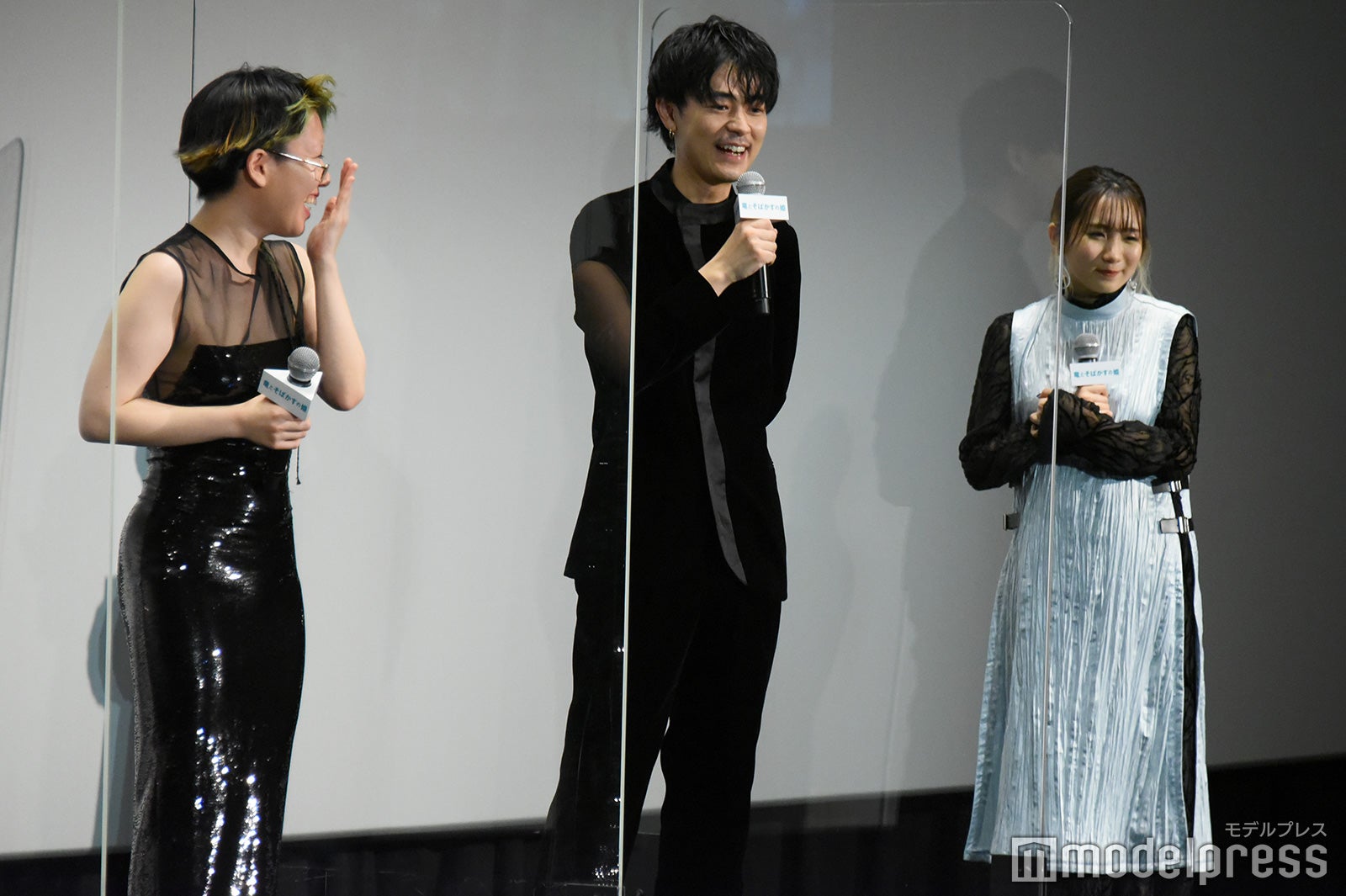 （左から）中村佳穂、成田凌、幾田りら（C）モデルプレス