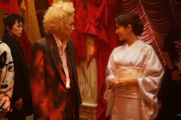 綾野剛、山田優(C)2017「新宿スワンII」製作委員会