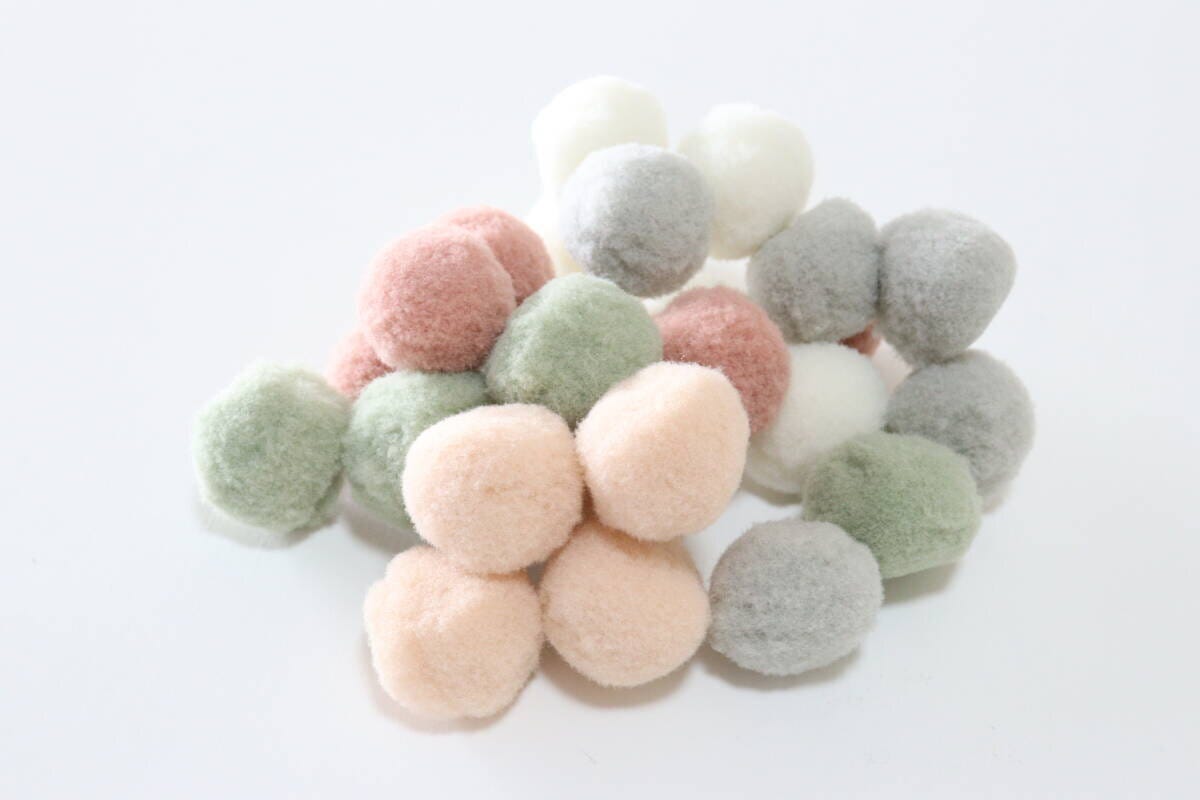 ダイソー　デコレーションボール　ハンドメイド