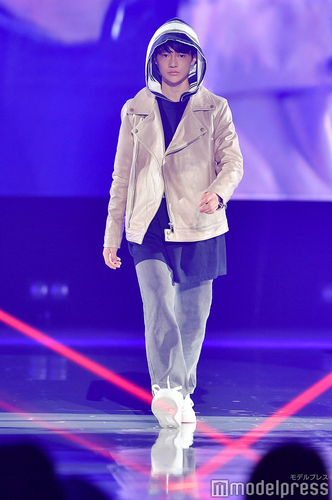 SUPER★DRAGON／ランウェイの様子（C）モデルプレス