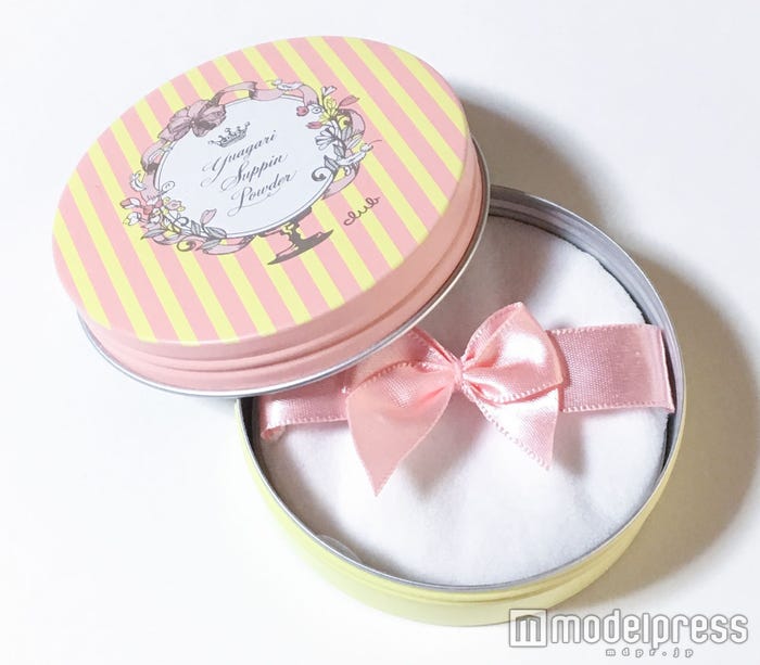 【クラブコスメチックス】「すっぴんパウダー“ブルーミングシトラスの香り”」/写真:るん(C)モデルプレス