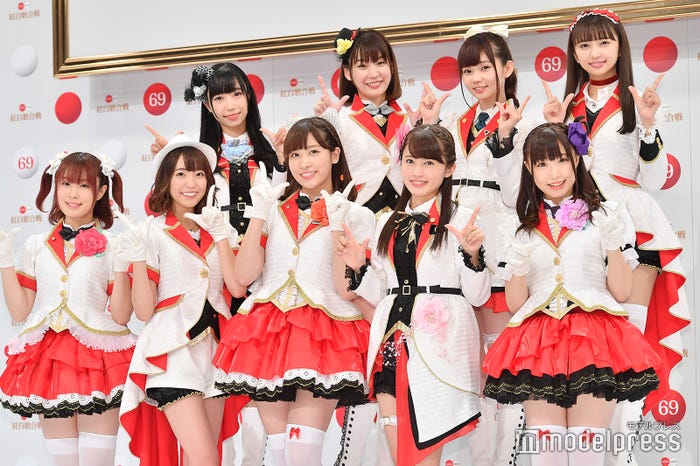 出場歌手発表記者会見時のAqours/(前列左から)降幡愛、斉藤朱夏、伊波杏樹、逢田梨香子、鈴木愛奈(後列左から)小林愛香、高槻かなこ、諏訪ななか、小宮有紗(C)モデルプレス