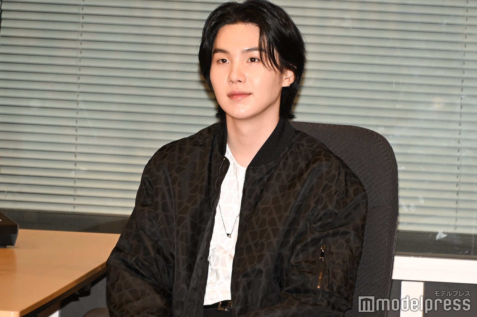 SUGA（C）モデルプレス