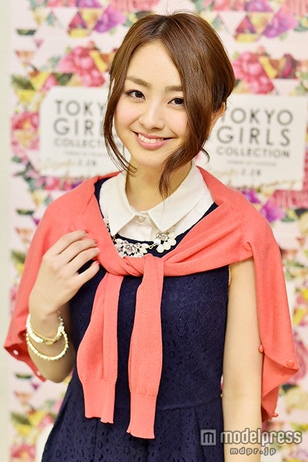 SUPER☆GiRLS荒井玲良、スタイルキープ法＆夢を叶える秘訣を語る　モデルプレスインタビュー