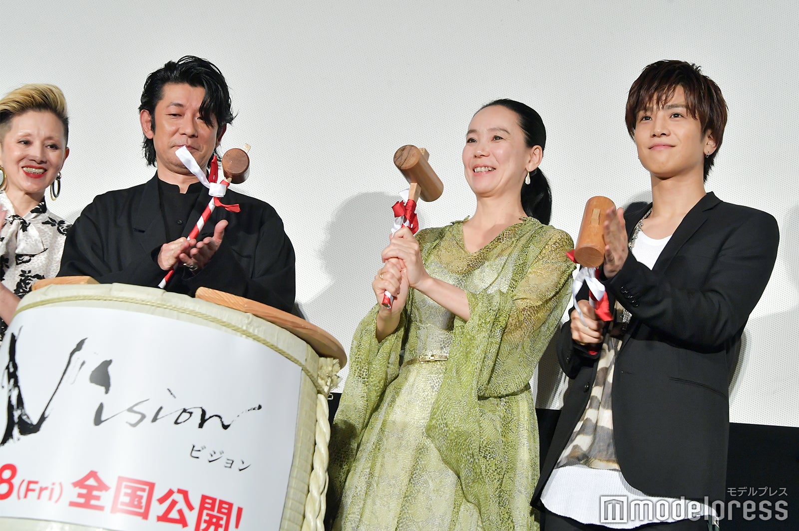 夏木マリ、永瀬正敏、河瀬直美監督、岩田剛典 （C）モデルプレス