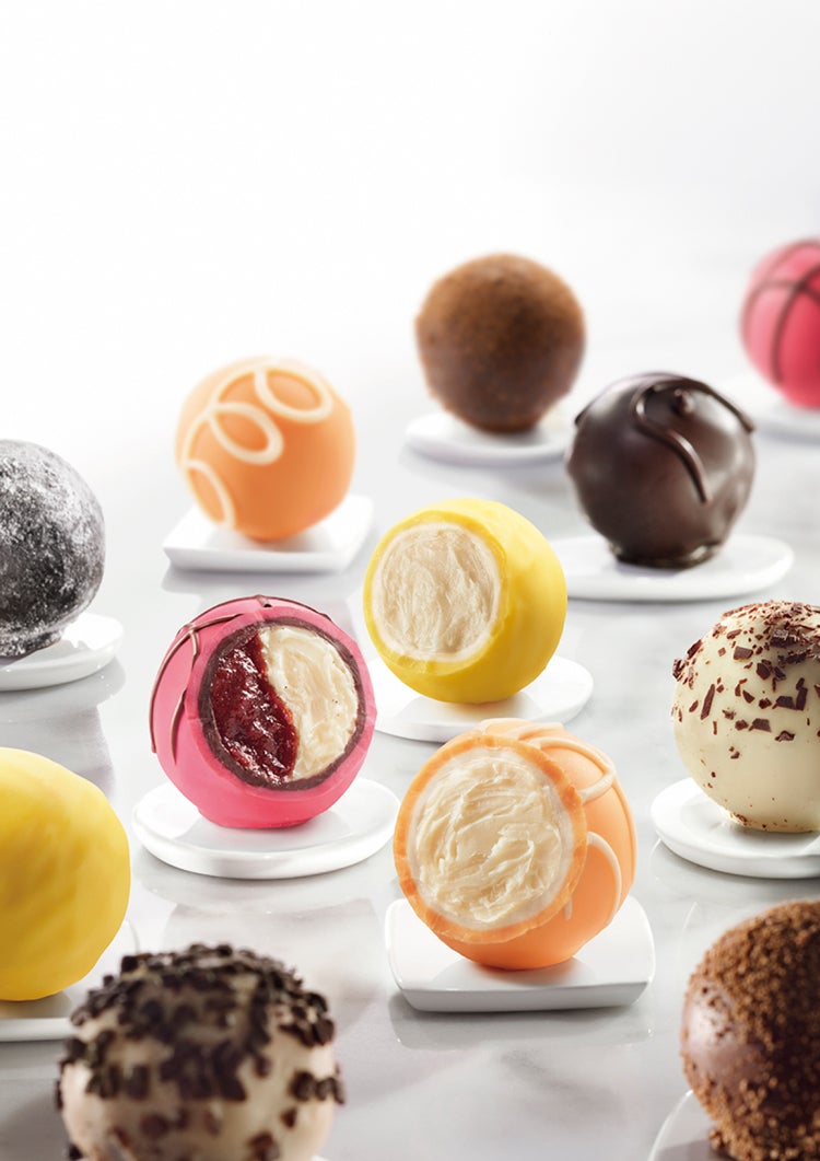 ゴディバ、カラフルなデザートトリュフ登場