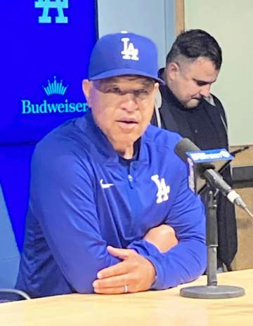 大谷翔平に今季初の休養日設定 登板翌日の15日・ジャイアンツ戦で ロバーツ監督が明言 14日も「打たせない方向に」異例の2試合連続打席なしの可能性 本人と直接会談で決定