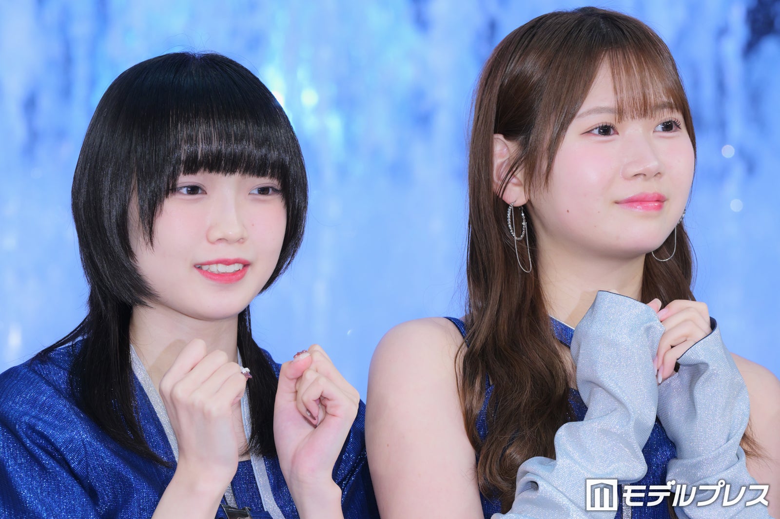 山崎愛生、岡村ほまれ（C）モデルプレス