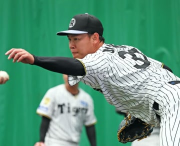 阪神・及川がブルペンでチーム最多148球の熱投 昨季両リーグ最多66試合に登板