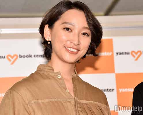 杏、第3子出産後初の公の場 子育ての近況明かす
