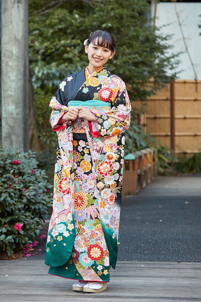 浅川梨奈(画像提供:所属事務所)