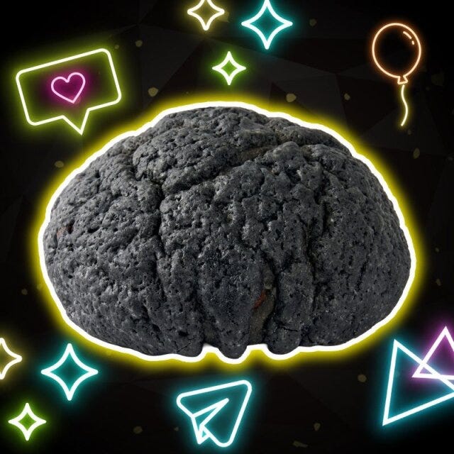 セブンイレブンのブラックメロンパン