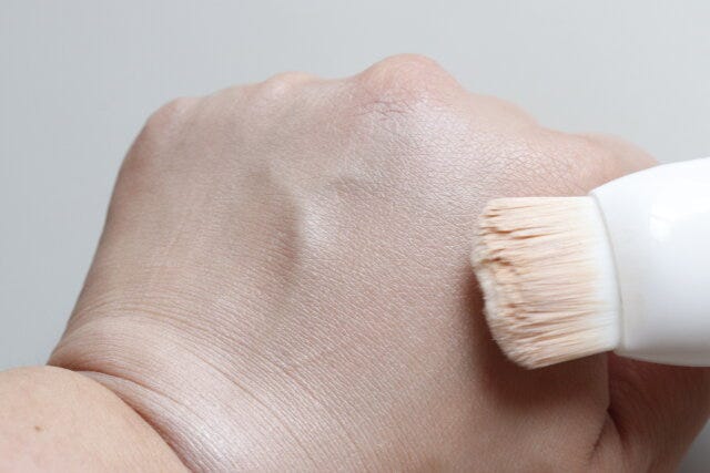 ダイソーの手を汚さないハケ型詰め替えチューブ（45mL）