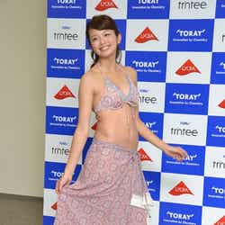 東レ2012年の水着キャンペーンガールに選ばれた北山詩織