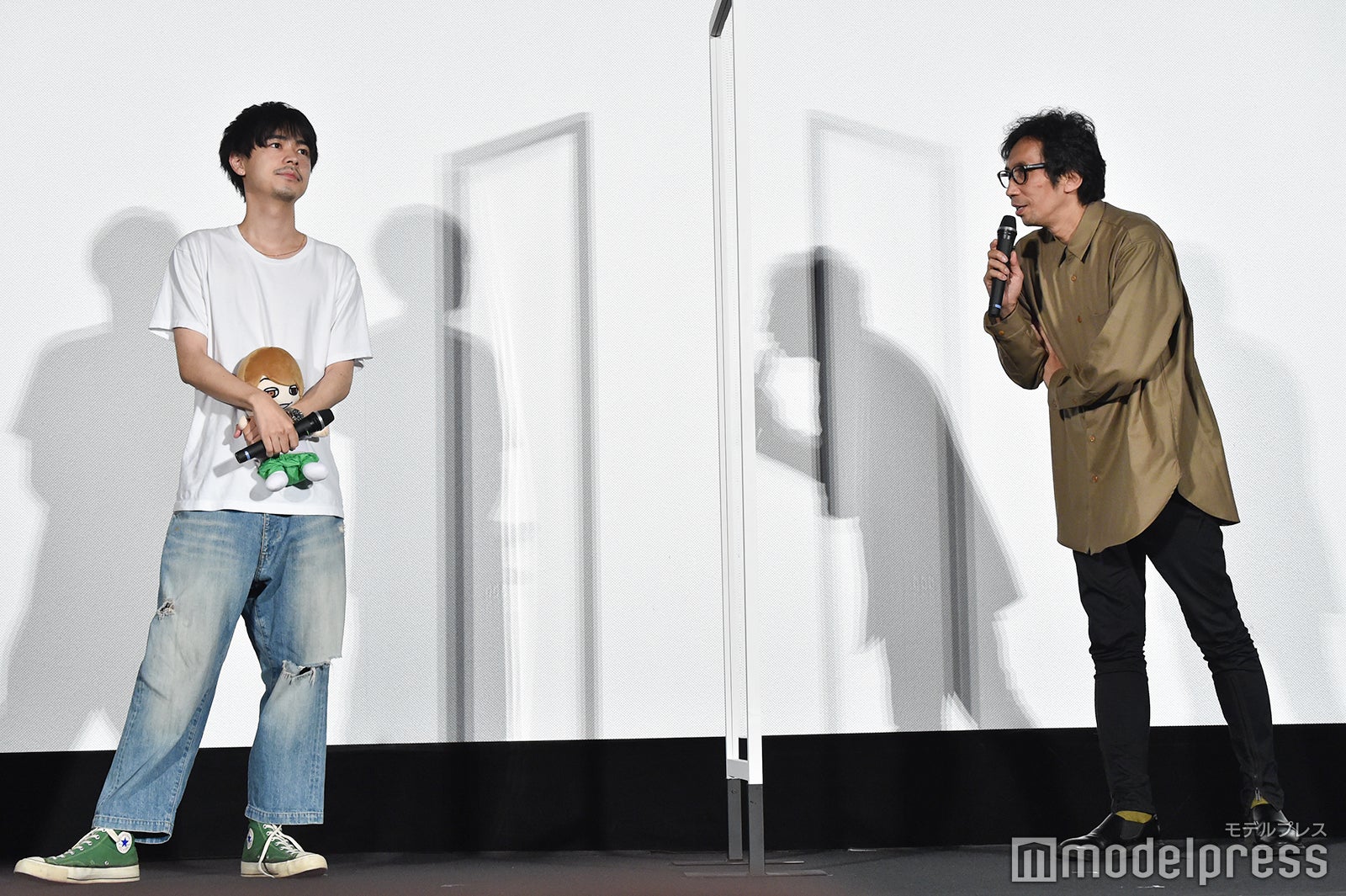 成田凌、行定勲監督 （C）モデルプレス