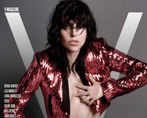 レディー・ガガ、雑誌であばらが浮き出たヌードに