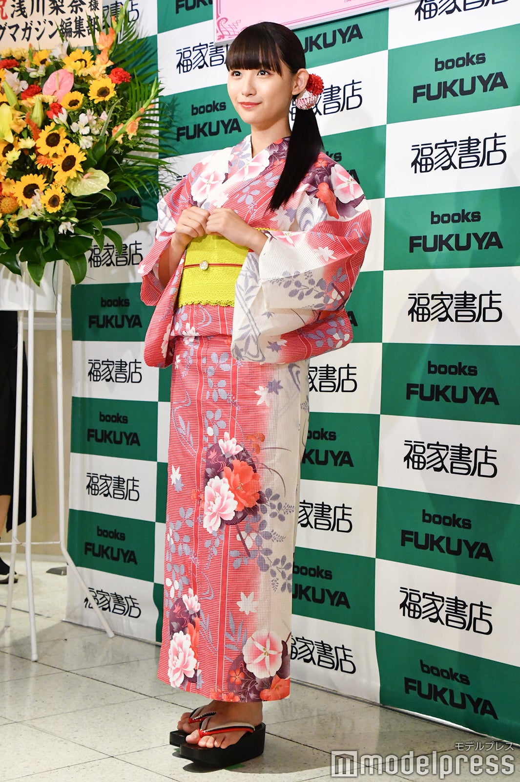 浅川梨奈（C）モデルプレス