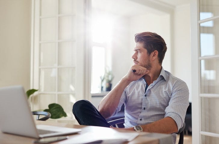 冷めたからじゃない！男性が彼女に会いたくないとき