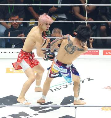 平本蓮の弟、平本丈がBD出身ジョリーに圧巻1回KO勝ち 右フック一閃でリングに沈める 兄蓮も歓喜、ジョリーに「2度と俺の名前を口にするな」