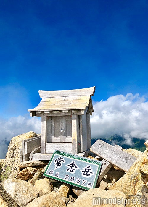 常念岳頂上（C）ビューティーガール