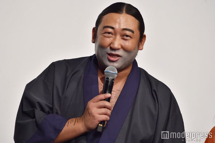 秋山竜次 (C)モデルプレス
