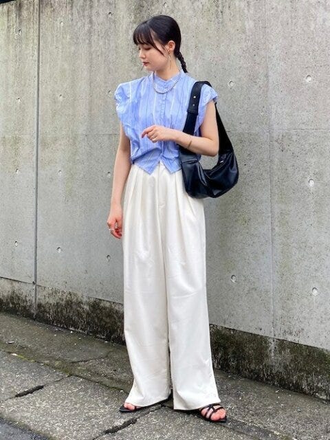 ワイドパンツ　コーデ