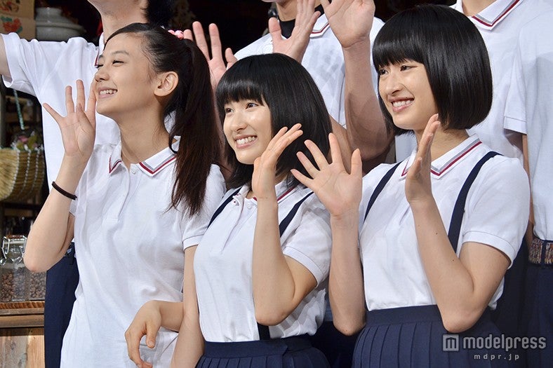 （左から）清水富美加、土屋太鳳、門脇麦