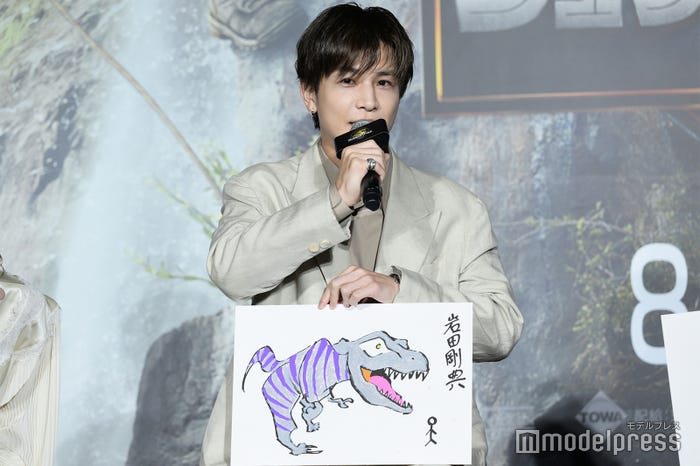 岩田剛典(C)モデルプレス