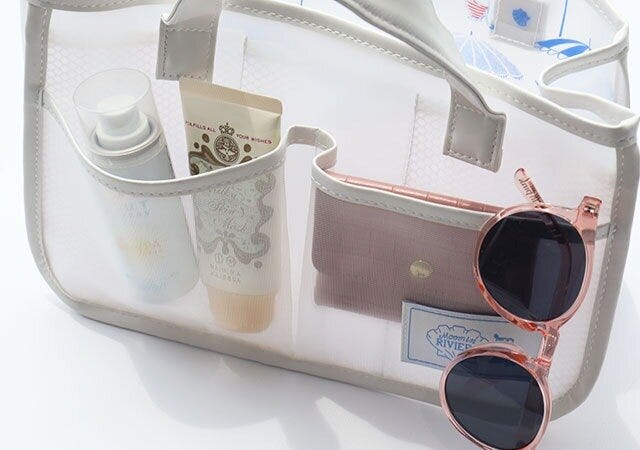 ムック本　ムック　付録　人気　おすすめ　オススメ　宝島社　宝島　レビュー　便利　優秀　当たり　最高　2023　ムーミン　インレッド　InRed　収納トート　バッグ　ポケット　スパ　サウナ　海　プール