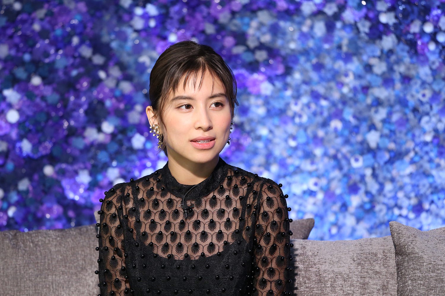 ラブリ、弟・白濱亜嵐との懐かしエピソード披露 母の故郷フィリピンへ