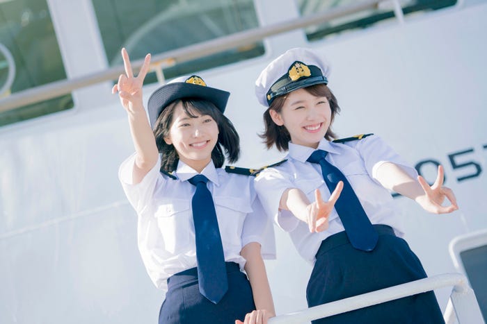 (左から)武田玲奈、飯豊まりえ(写真提供:MBS)