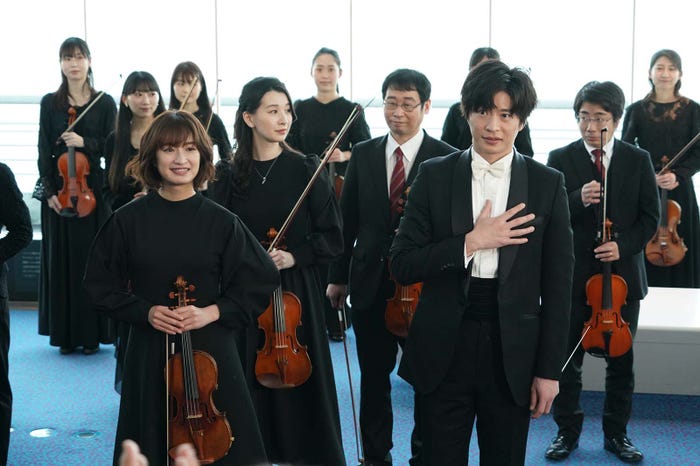 門脇麦、田中圭/「リバーサルオーケストラ」第6話より(C)日本テレビ