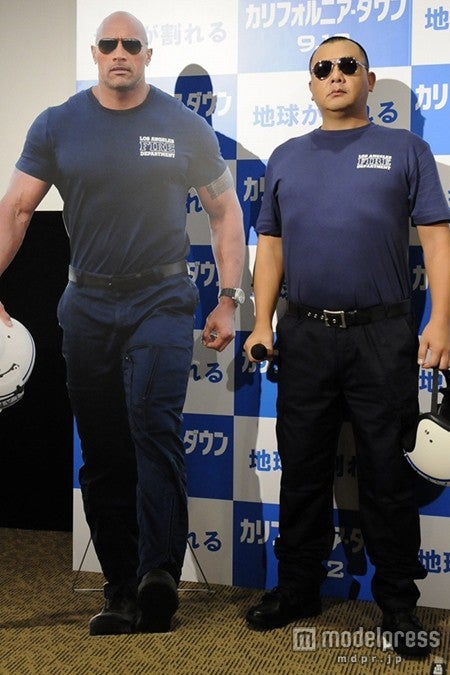 TKO木下隆行、ドウェイン・ジョンソンに扮する