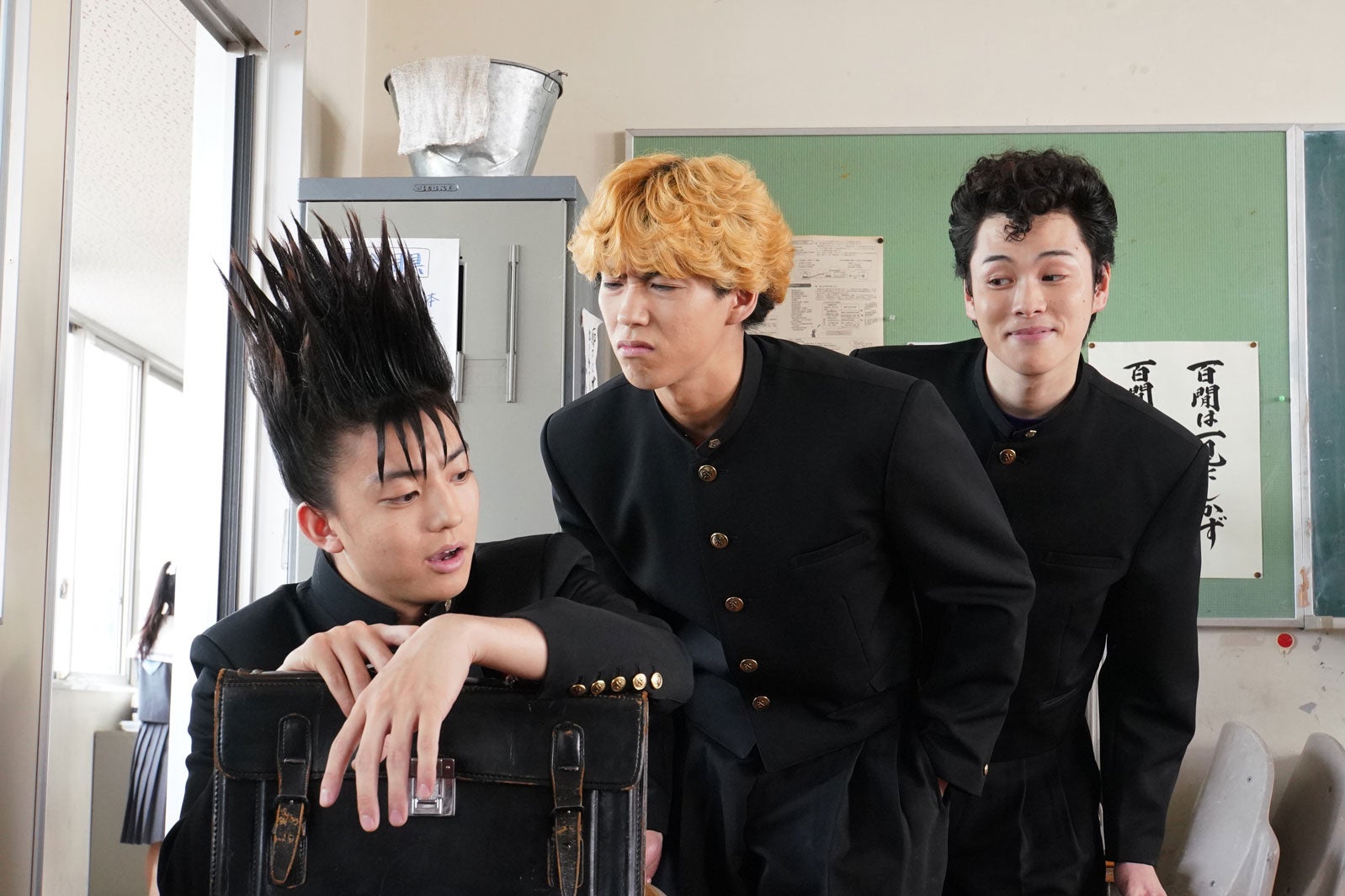 伊藤健太郎・賀来賢人・柾木玲弥／「今日から俺は！！」第1話より（C）日本テレビ