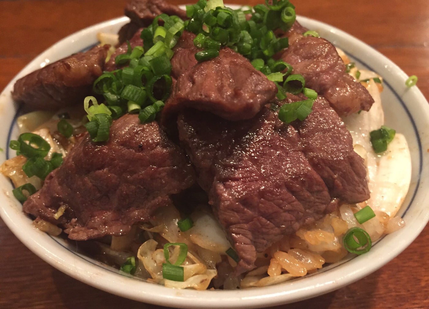 庵GuRi de 2909／短角牛のステーキ丼／画像提供：東京和牛ショー事務局