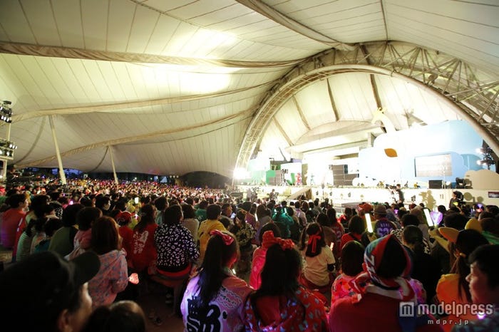 「ももクロ子供祭り2013 ~守れ!みんなの東武動物公園 戦え!ももいろアニマルZ~」の模様/photo by hajime kamiiisaka