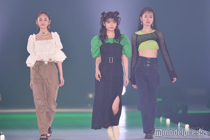 景井ひなら(C)モデルプレス