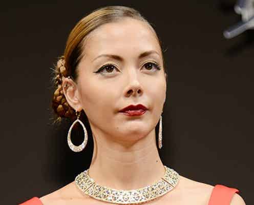 土屋アンナ「めっちゃ怖い」 久々共演で「いきなり殴り合いだった」